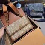 Tas Shoulder Monogram